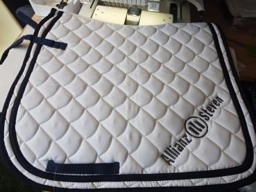 Preview: Pferdeausstattung bestickt nach Kundenwunsch