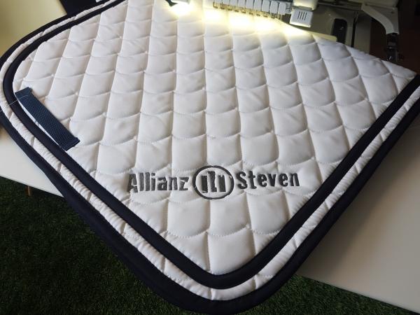 Pferdeausstattung bestickt nach Kundenwunsch